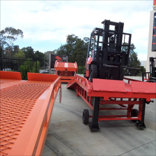 Movable Yard Dock Ramp 8Ton Solid Tyres - Image 4