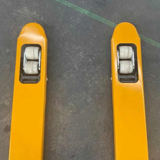 Extra Long Pallet Jack 2T Capacity Fork Length 2000MM - Image 4