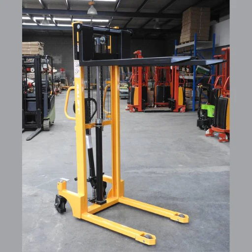 Manual Hand Stacker Lifter Lifting 1600mm Capacity 1T - Image 4