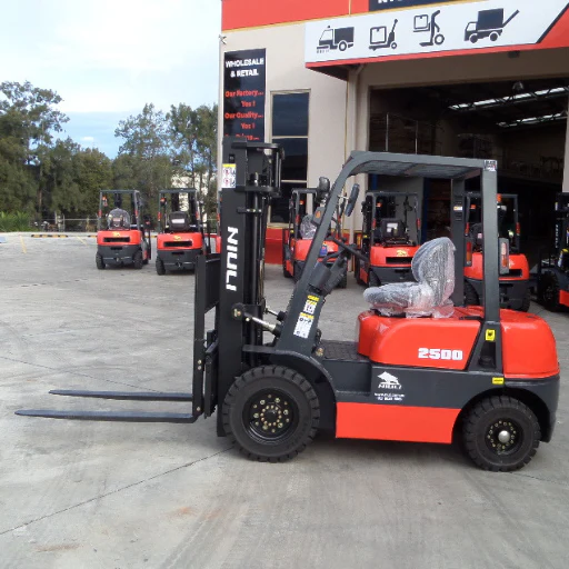 2Ton ISUZU C240 Diesel Forklifts - Image 3
