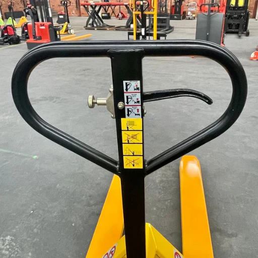 Pallet truck jack high lift 800mm capacity 1T fork width 680mm - Image 9